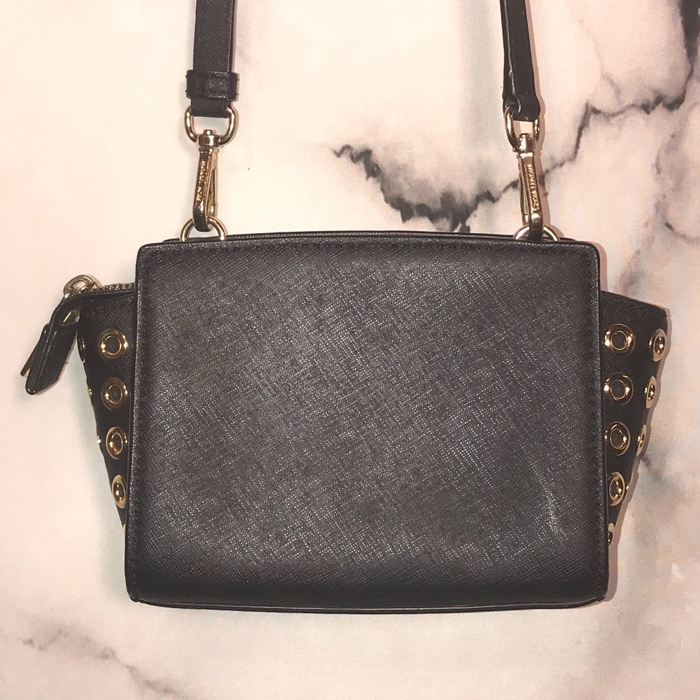 Sold On Another Sale Site - Picture 3 of 8